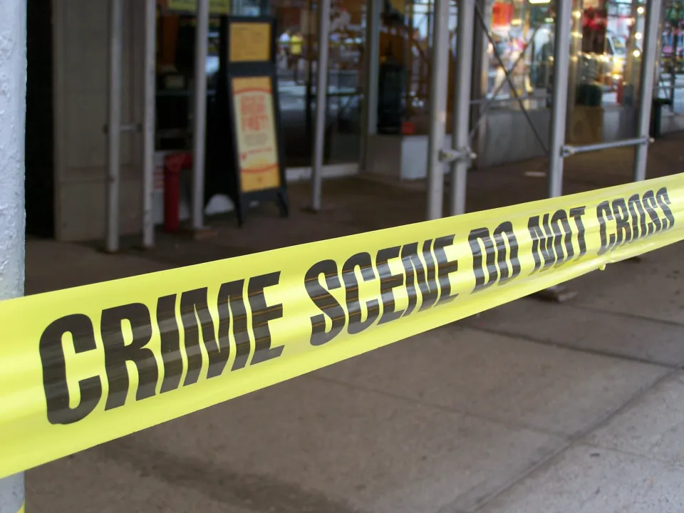 Father Shot Dead In Front Of His Daughter In a New York Warehouse; Latino Arrested, Transatlantic Today
