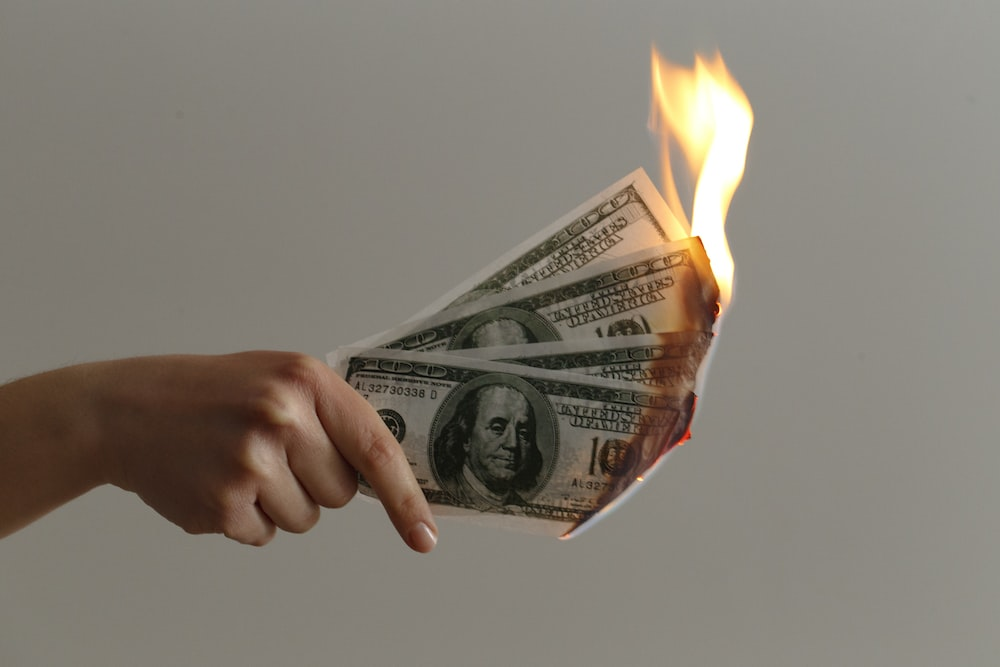 Consequences of Burning Money in the US (Is It illegal?), Transatlantic Today
