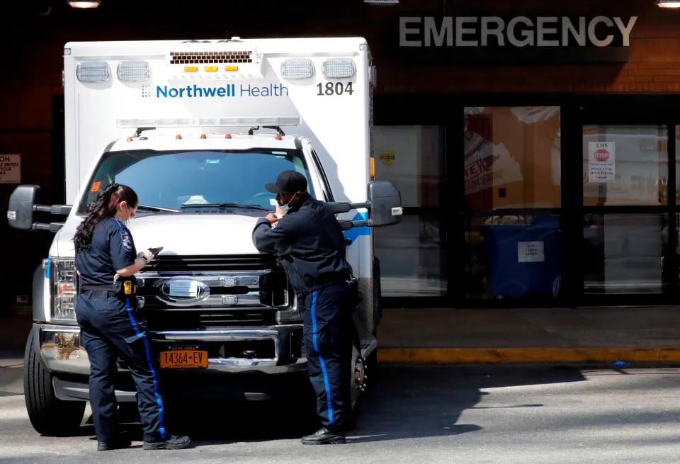 New York School Stabbing: Teenager Injured, Transatlantic Today