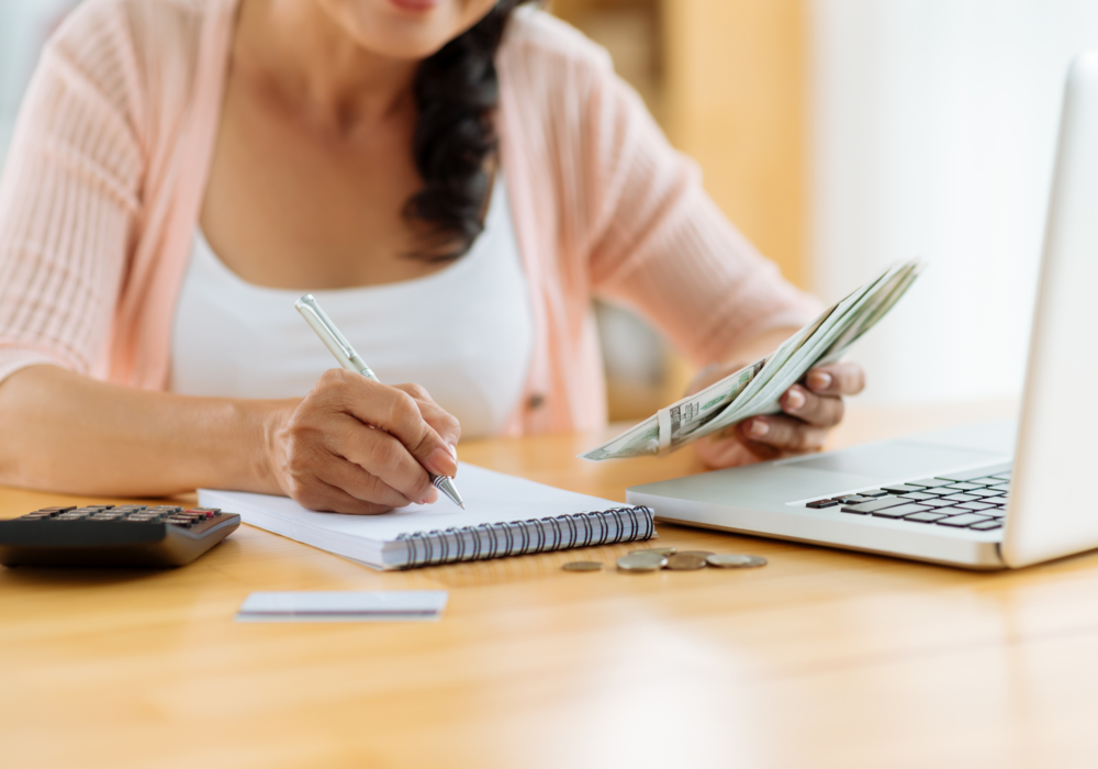 How Much Is A Six Figure Salary? ( Six Figure Income Defined), Transatlantic Today