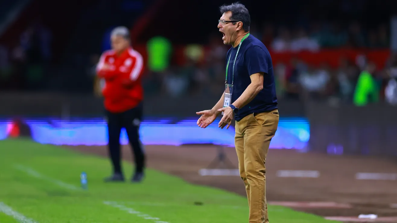 Salvadoran Football Federation hopes to terminate the contract of its coach Hugo Pérez, Transatlantic Today