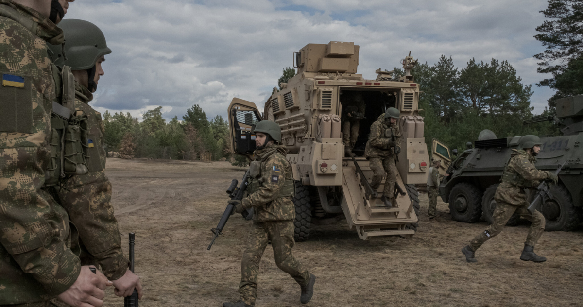 US Military Assistance to Ukraine Faces Congressional Delays, Transatlantic Today