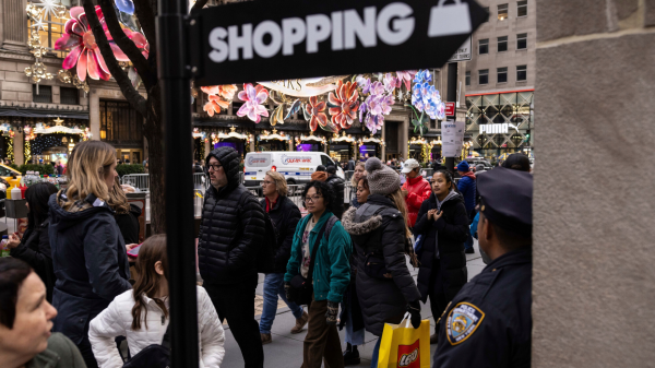Why is the US Economy Defying Wall Street Predictions?