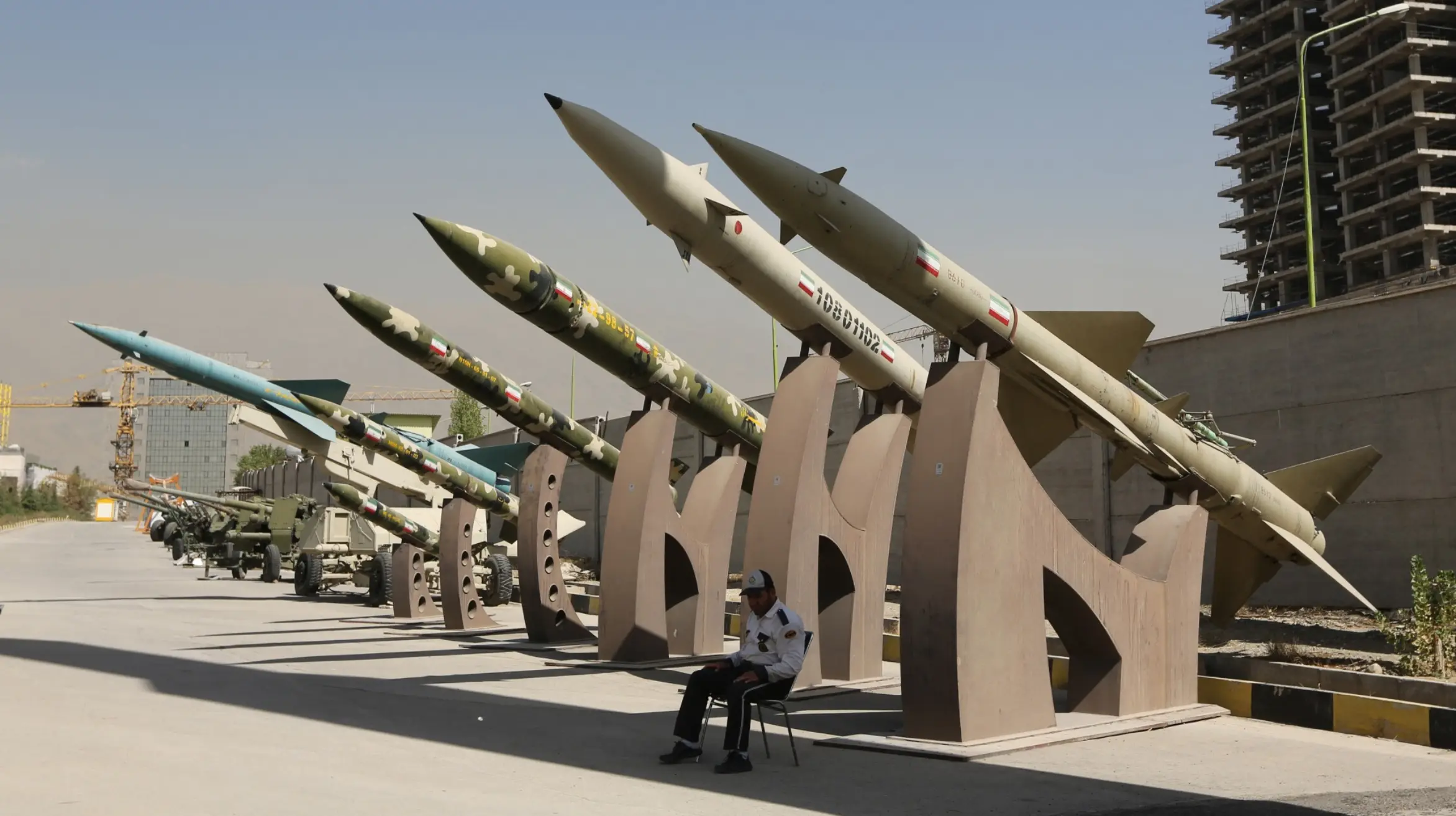 Iran's Economic Woes Serve as a Stark Warning for Russia (1)