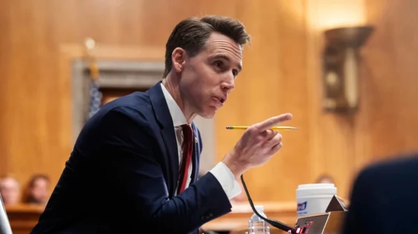 Sen. Josh Hawley to Introduce Nationwide TikTok Ban Bill